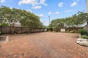 2642 Fountain Key Blvd, Houston, TX 77008 - Photo 6