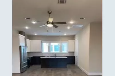 2642 Fountain Key Boulevard, Houston, TX 77008 - Photo 8
