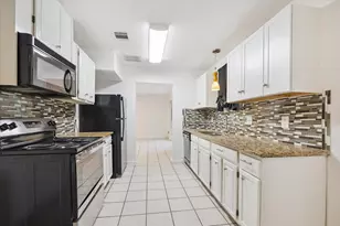 4731 Brookston St, Houston, TX 77045 - Photo 4