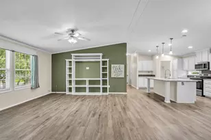 734 13th St, Dickinson, TX 77539 - Photo 6