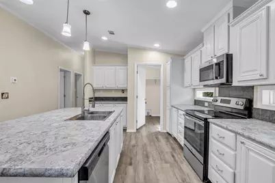 734 13th Street, Dickinson, TX 77539 - Photo 8
