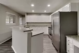 1247 Kings Creek Trail, Missouri City, TX 77459 - Photo 4