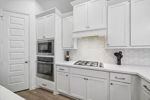 11210 Burgus Farm Rd, Humble, TX 77346 - Photo 6