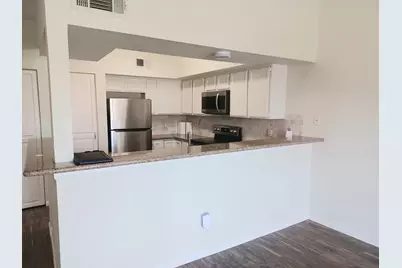 128 April Point Drive S, Conroe, TX 77356 - Photo 12