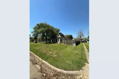 1045 8th Street, Hempstead, TX 77445 - Photo 6