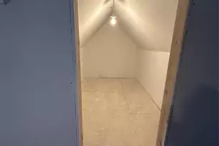 1045 8th St, Hempstead, TX 77445 - Photo 32