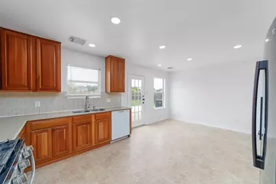 15242 Lynford Crest Drive, Houston, TX 77083 - Photo 10