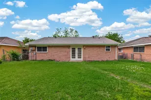 11006 Concho St, Houston, TX 77072 - Photo 28