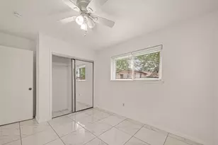 11006 Concho St, Houston, TX 77072 - Photo 18