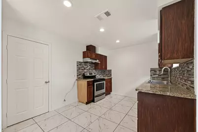 11006 Concho Street, Houston, TX 77072 - Photo 8
