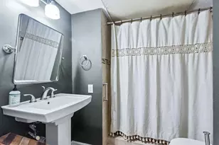 5005 Georgi Ln, Houston, TX 77092 - Photo 18