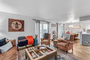 5005 Georgi Ln, Houston, TX 77092 - Photo 10