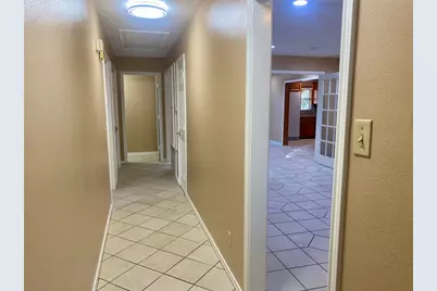 7868 Broadview Drive, Houston, TX 77061 - Photo 14