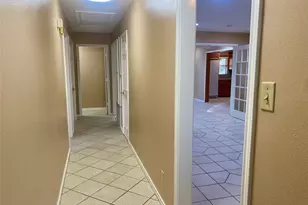 7868 Broadview Dr, Houston, TX 77061 - Photo 14