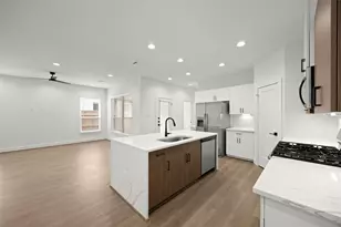 2729 Solbrook Ln, Katy, TX 77493 - Photo 4
