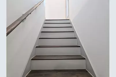 611 N Emile Street, Houston, TX 77020 - Photo 16