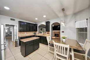 7903 Veranda Dr, Cove, TX 77523 - Photo 6