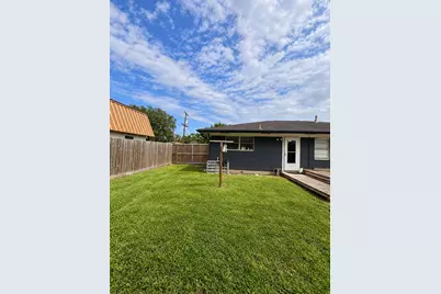 1205 Gulf Avenue, Port Neches, TX 77651 - Photo 1