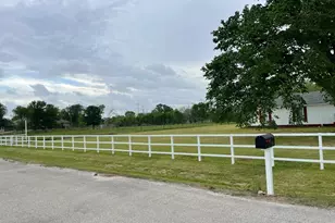 335 Carroll Roads E, Richmond, TX 77469 - Photo 6