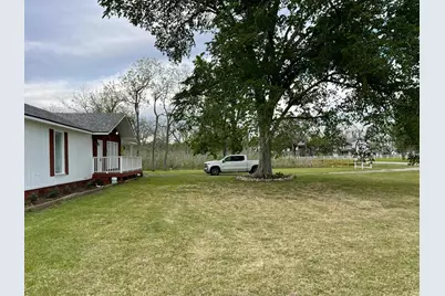 335 Carroll Roads E, Richmond, TX 77469 - Photo 2