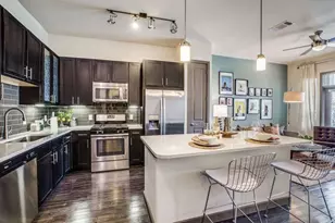 935 N Wilcrest, Houston, TX 77079 - Photo 4