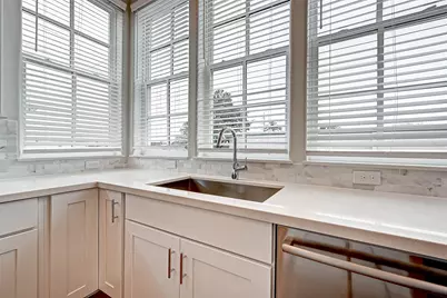 2234 Lou Ellen Lane #A, Houston, TX 77018 - Photo 30