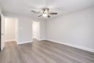 536 Robert E Lee Dr, Conroe, TX 77302 - Photo 20
