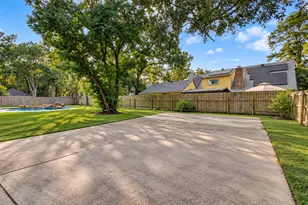 536 Robert E Lee Dr, Conroe, TX 77302 - Photo 28