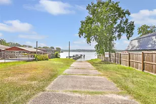 406 Kickapoo Dr, Livingston, TX 77351 - Photo 36