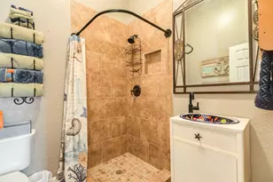220 Kings Dr, Freeport, TX 77541 - Photo 36