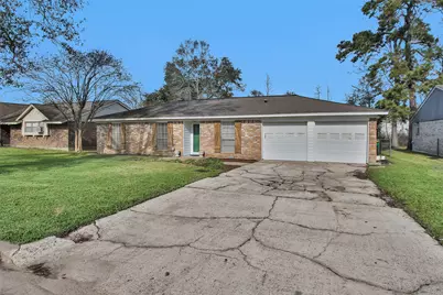 227 Crest Hill Drive, Conroe, TX 77301 - Photo 1