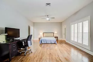 2 Woodstone St, Houston, TX 77024 - Photo 16