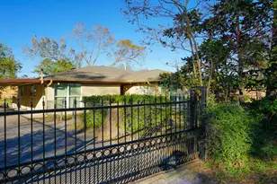 8521 Woodlyn Rd, Houston, TX 77028 - Photo 4