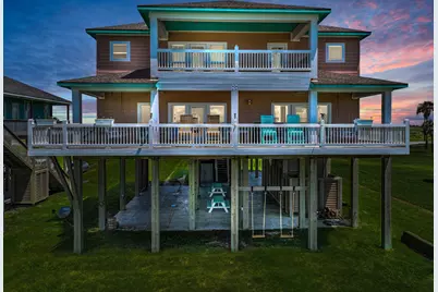 1530 Highway 87, Gilchrist, TX 77617 - Photo 2