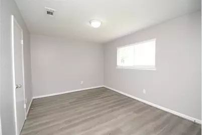 6706 Castleview Lane, Houston, TX 77489 - Photo 14