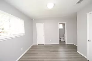 6706 Castleview Ln, Houston, TX 77489 - Photo 16