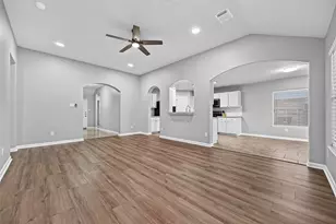 21715 Texian Ct, Spring, TX 77388 - Photo 10