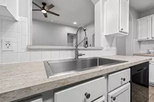 21715 Texian Ct, Spring, TX 77388 - Photo 14