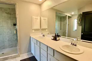 214 Club Crest Ln, Houston, TX 77009 - Photo 8