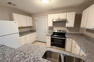 5408 Groveton St, Houston, TX 77033 - Photo 8