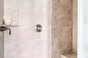 1740 Cove Cres Ct, Houston, TX 77055 - Photo 40