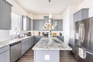 1740 Cove Cres Ct, Houston, TX 77055 - Photo 6