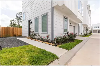 1740 Cove Crescent Court, Houston, TX 77055 - Photo 42