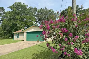 51 E Oakridge Dr, Point Blank, TX 77364 - Photo 8
