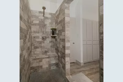182 N Valley Oaks Circle, The Woodlands, TX 77382 - Photo 20