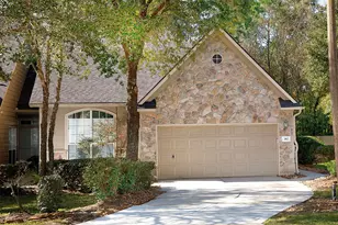 182 N Valley Oaks Cir, The Woodlands, TX 77382 - Photo 1