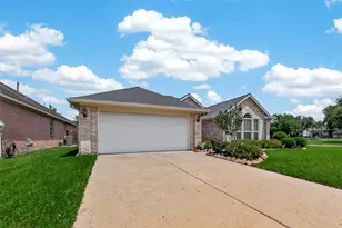 1823 Gillingham Way, Pasadena, TX 77504 - Photo 2
