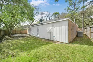 1823 Cherry Bend Dr, Houston, TX 77077 - Photo 34