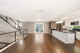 913 Saulnier St, Houston, TX 77019 - Photo 12