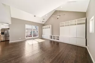 913 Saulnier St, Houston, TX 77019 - Photo 10